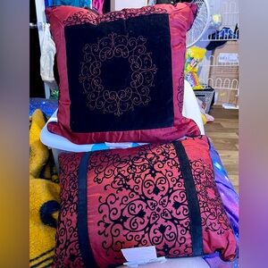 Decorative pillows